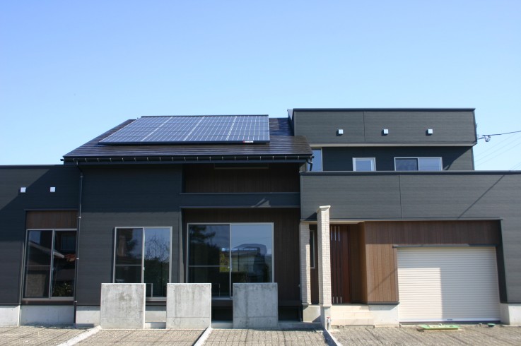 3世代同居型ゼロエネ住宅（板倉区高野の家）